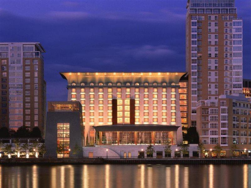 โรงแรมคานารี ริเวอร์ไซด์ พลาซ่า ลอนดอน ภายนอก รูปภาพ The InterContinental London O2