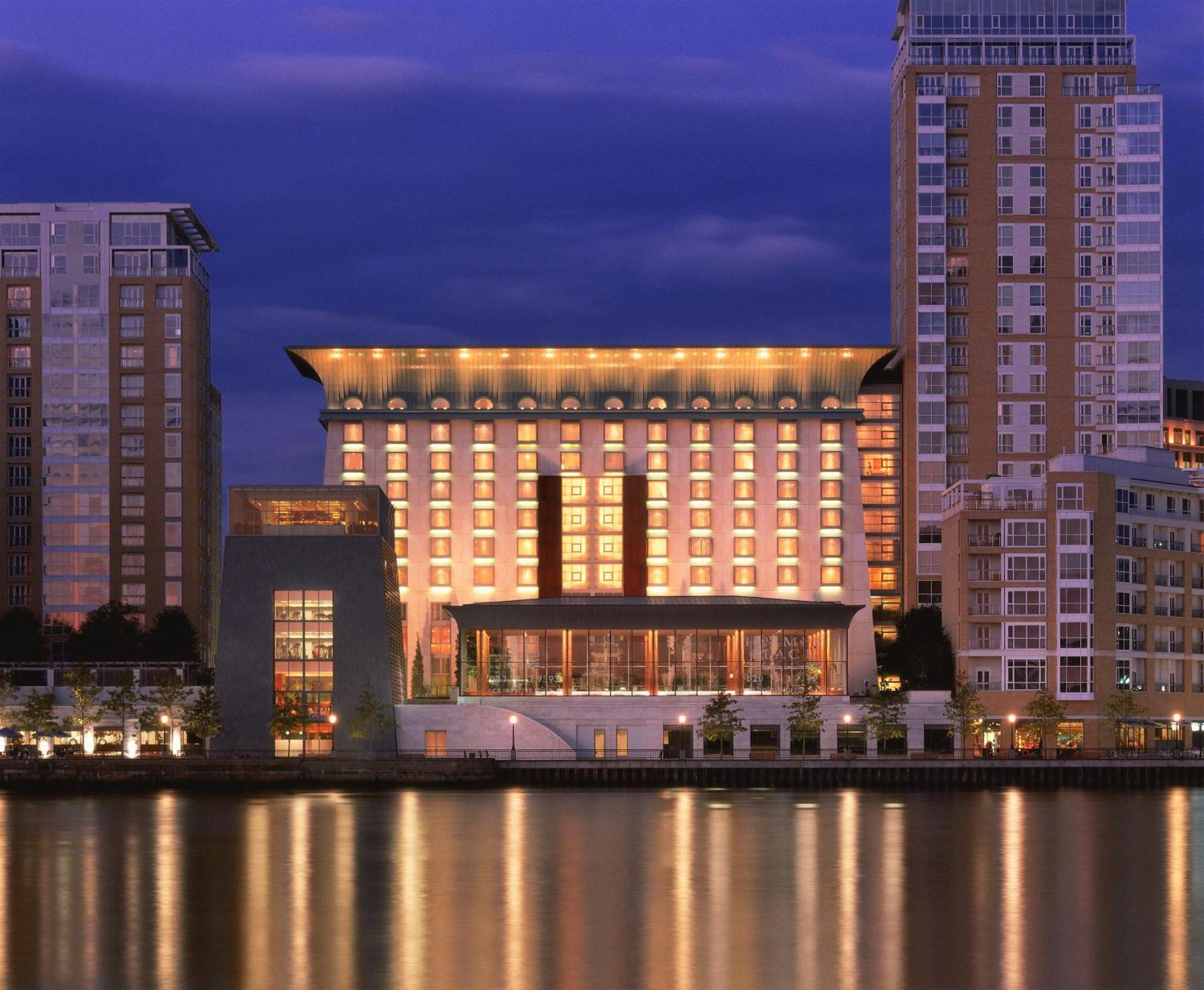 โรงแรมคานารี ริเวอร์ไซด์ พลาซ่า ลอนดอน ภายนอก รูปภาพ The InterContinental London O2