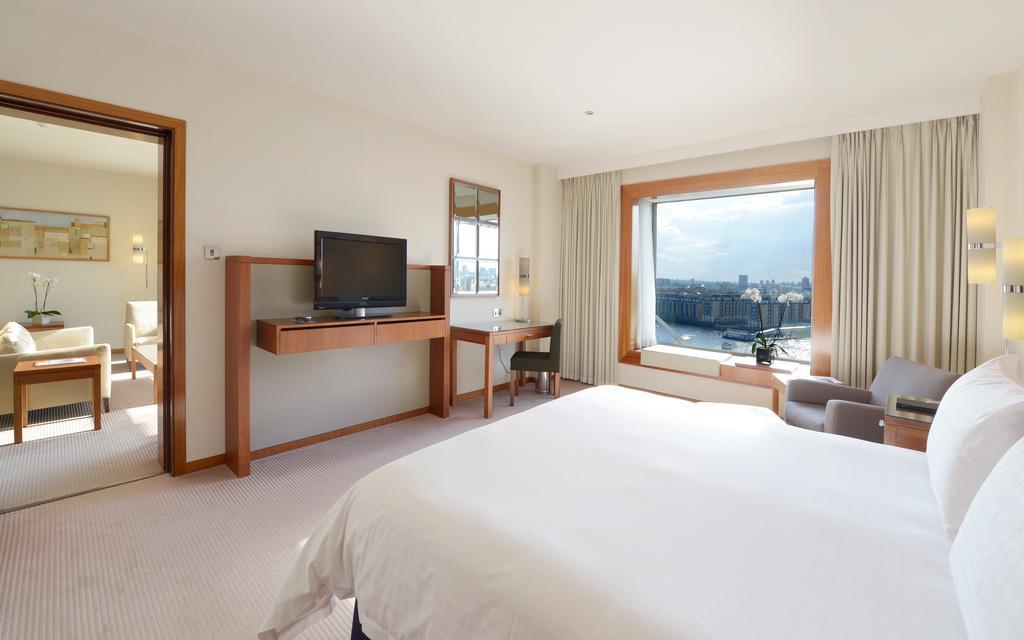 โรงแรมคานารี ริเวอร์ไซด์ พลาซ่า ลอนดอน ภายนอก รูปภาพ A room at the InterContinental London - The O2