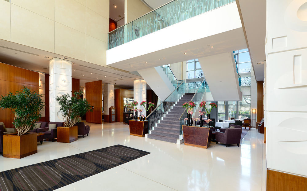 โรงแรมคานารี ริเวอร์ไซด์ พลาซ่า ลอนดอน ภายนอก รูปภาพ Lobby
